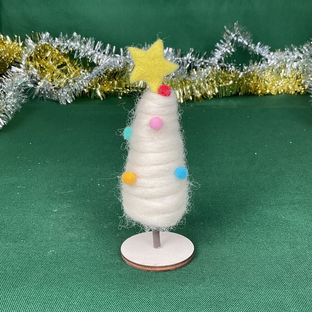 Mini Wool Felt Christmas Tree Figurine Pom Poms Yellow Star Holiday Tiered Tray